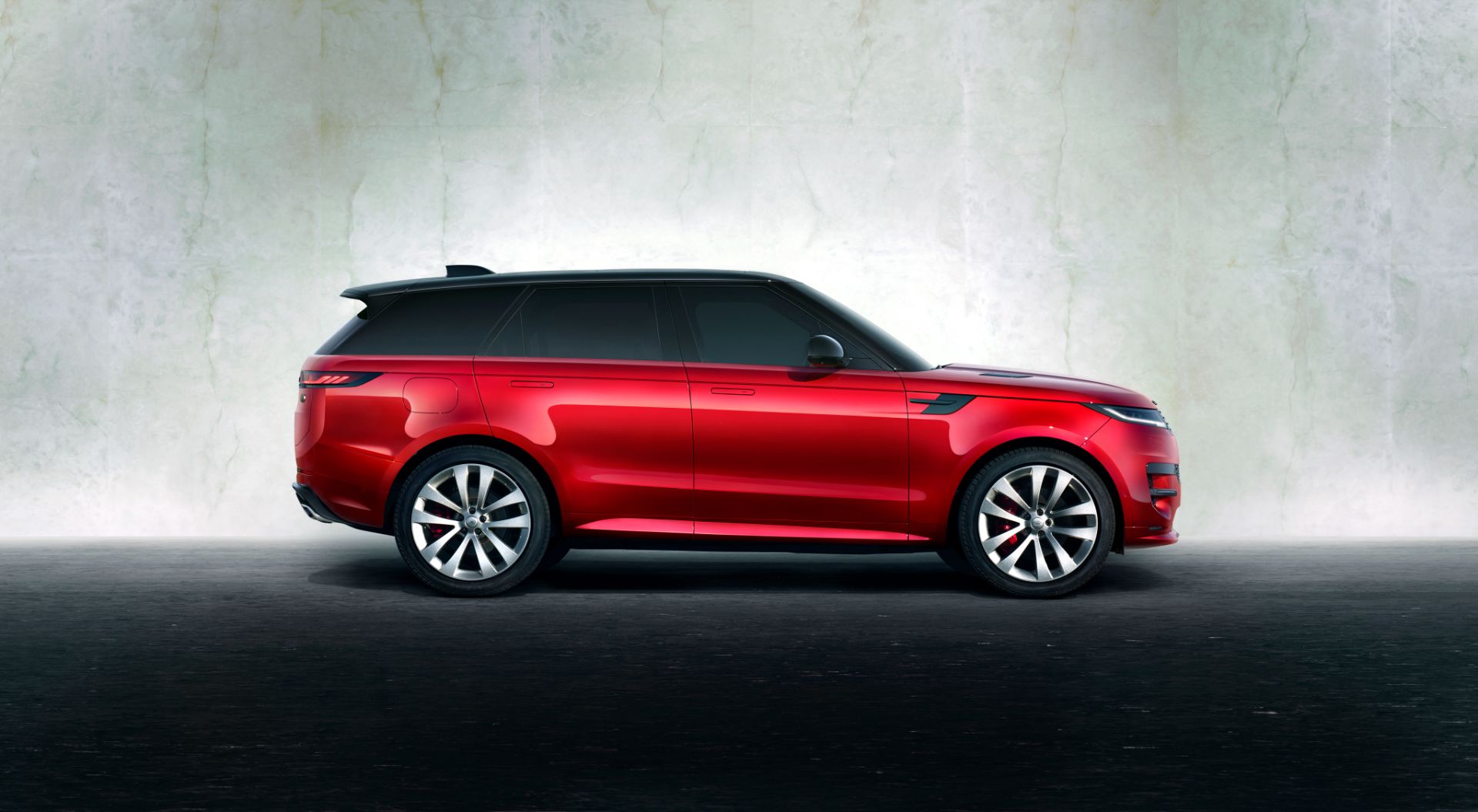 2023 Land Rover Range rover sport P530 Specs and images CarsXA