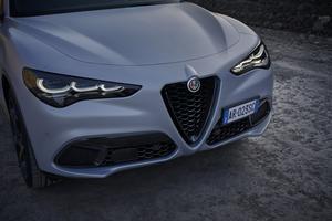 2023  Alfa Romeo Stelvio