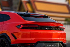 2025 Lamborghini Urus SE