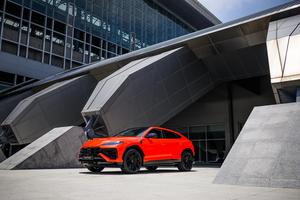 2025 Lamborghini Urus SE