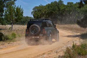 2024 Land Rover Defender OCTA