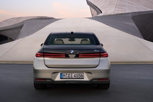2027 BMW 7