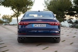 2020 Audi S8