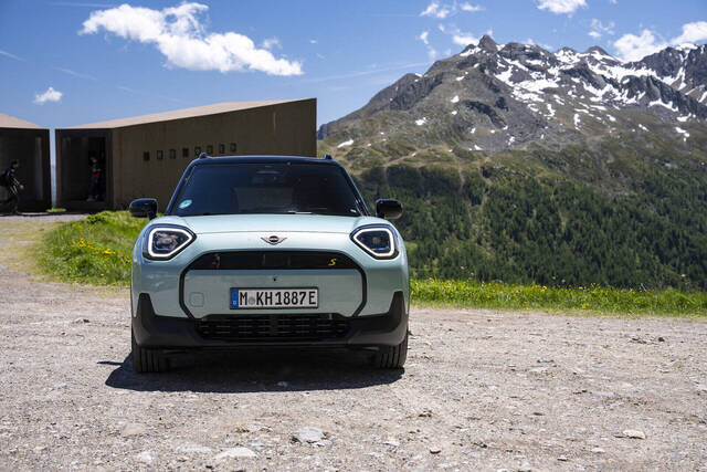 2026 Mini Aceman SE