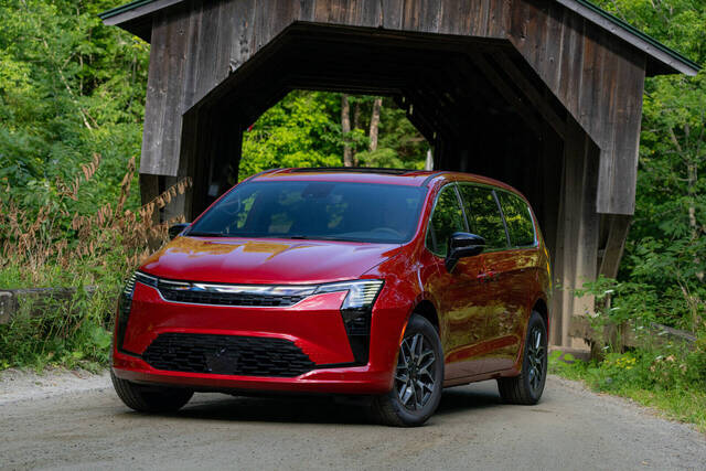 2027 Chrysler Pacifica